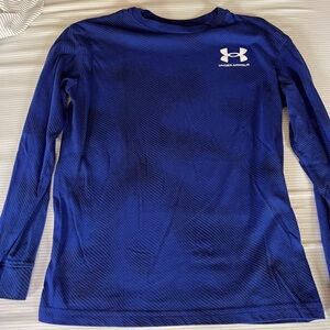 Under Armour Boys Long Sleeve Tee - Size Medium